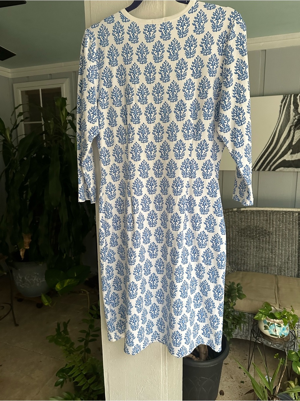 J. McLaughlin for Dillard’s Med Catalina Cloth Dress with Henley Neckline CLASSY - Picture 8 of 8